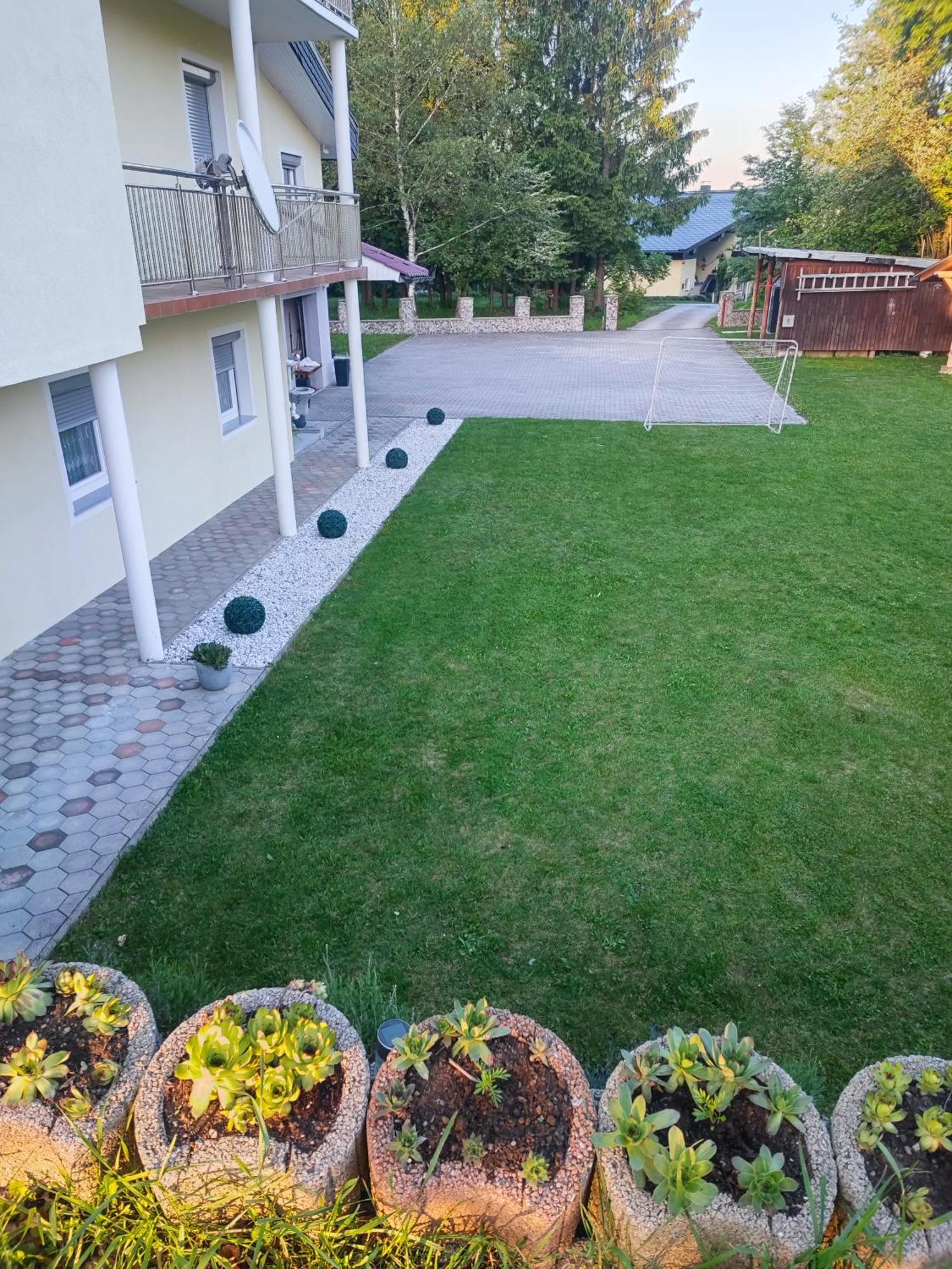 Ella Ferienwohnung Arnoldstein Ngoại thất bức ảnh